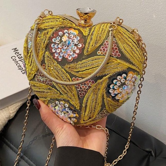 💐 Embellished Evening Bag 💐 - Picture 1 of 7